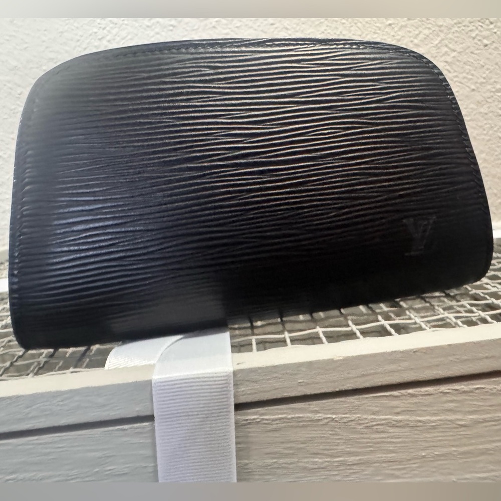 Louis Vuitton Epi Dauphine 17 Cosmetic Pouch Black